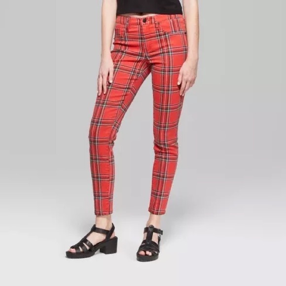 Red plaid pants - Picture 2 of 6